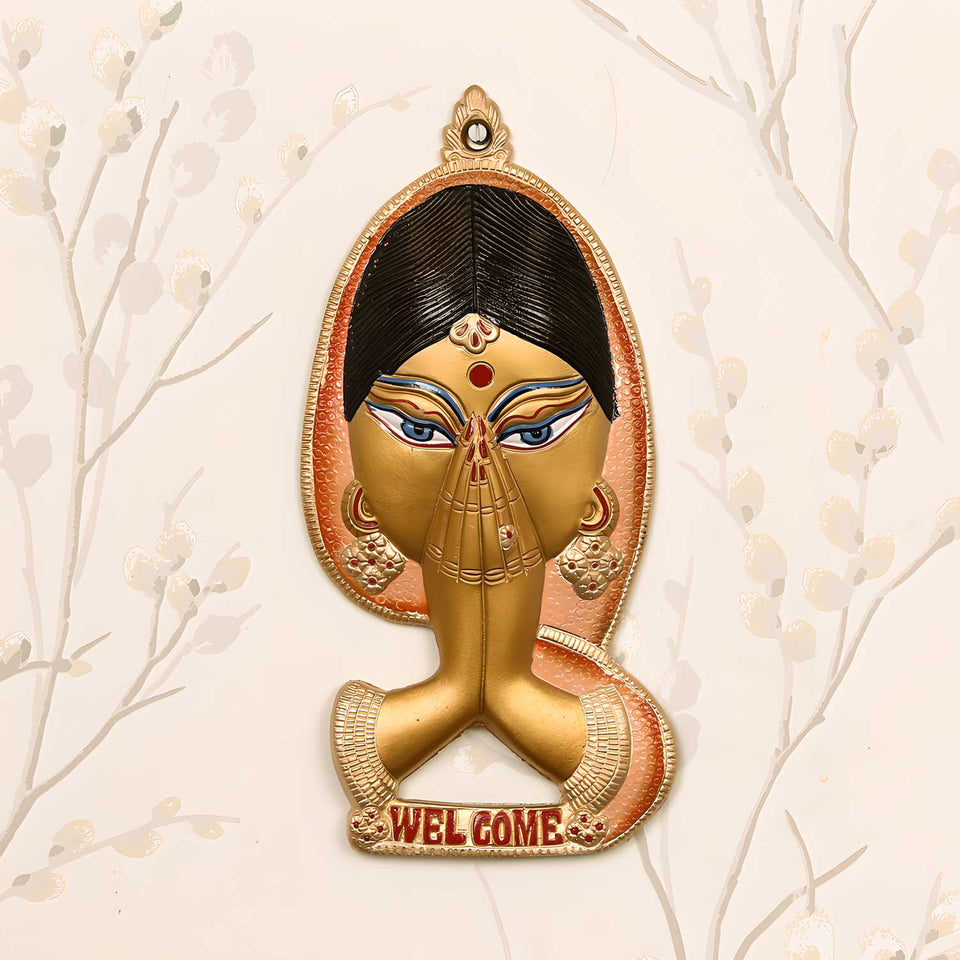 Colorful Welcome Lady Metal Wall Hanging